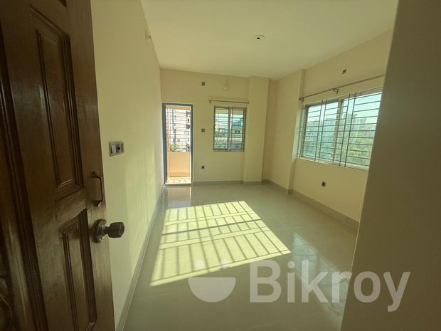 Ready For Living, South Facing Flat - Feature 1