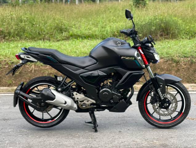 Yamaha Bike FZS V3