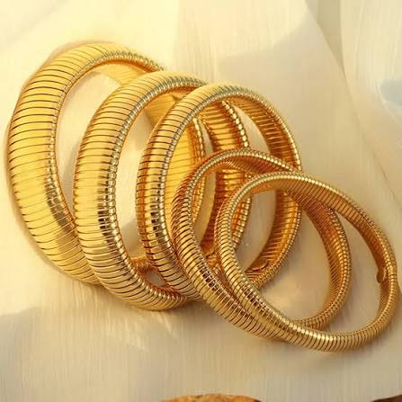 GOLD PLANTED TRADITIONAL SHAKHA POLA BANGLE SET WITH BRASS