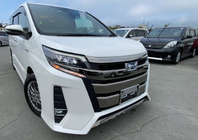 Toyota Noah Si WxB Hybrid 2018